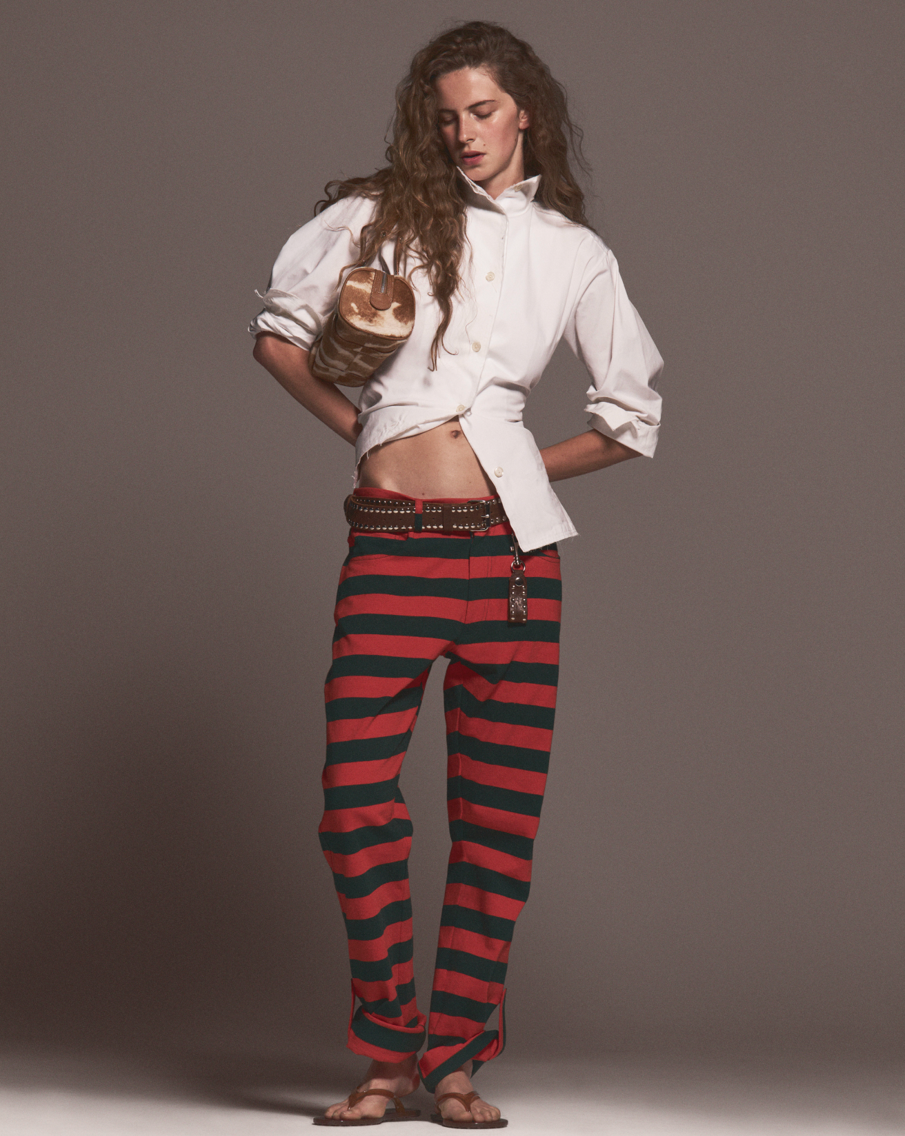 COLLARED WHITE PINCHED WAIST SHIRT